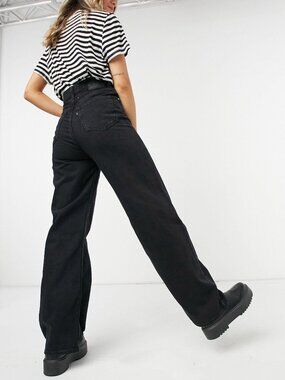 Levi's High Loose Raw Hem Wide Leg Jeans 25/26 *cropped to 26" inseam